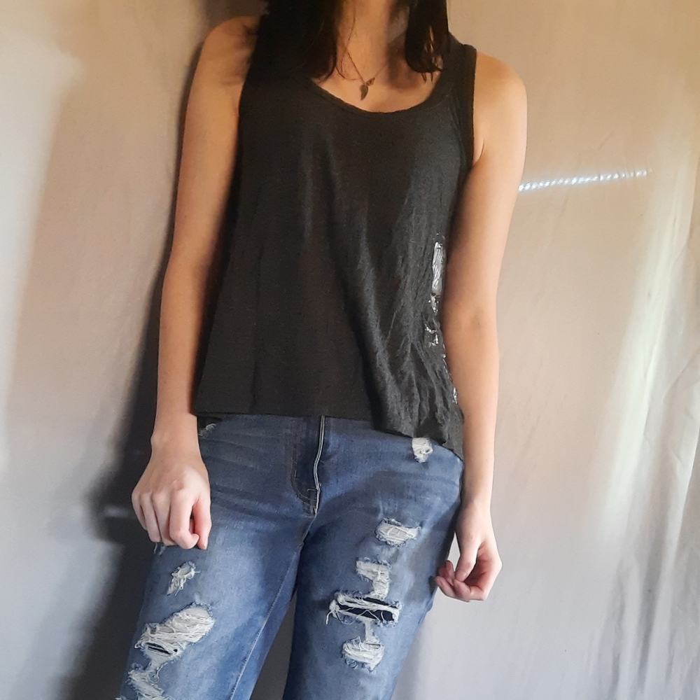 metallic skull tank
